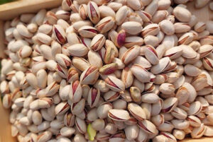 پسته احمد آقایی